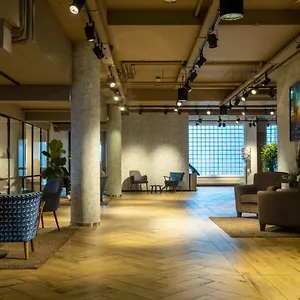 Skotel The Hague, Hotelschool Отель Гаага