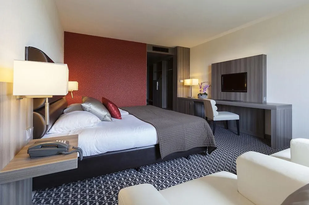 Hotel Van Der Valk Maastricht 4*,  Holland